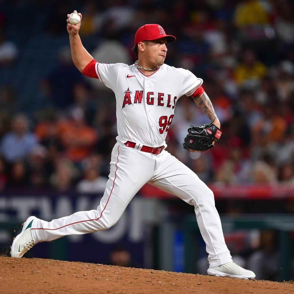 AL West Rival Signs Angels Free Agent Reliever To Minor League Baseball
